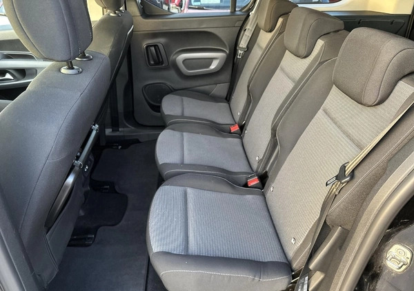 Toyota Proace City Verso cena 104900 przebieg: 76614, rok produkcji 2020 z Janowiec Wielkopolski małe 277
